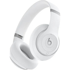 سماعات Beats Studio Pro اللاسلكية بتقنية البلوتوث وإلغاء الضوضاء (USB-C) - بيضاء