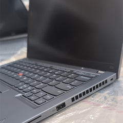كمبيوتر محمول Lenovo ThinkPad X13 Gen 2 مستعمل AMD Ryzen 7 PRO 32GB RAM 5850U 1.9GHz AMD Radeon Graphics Windows 10 Home