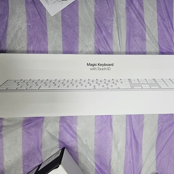 Used Apple Magic Keyboard with Touch ID and Numeric Keypad (USB-C) – White