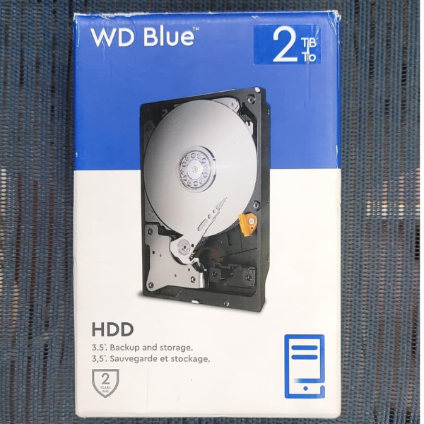 محرك الأقراص الصلبة الداخلي SATA سعة 2 تيرابايت من WD Blue لأجهزة الكمبيوتر المكتبية